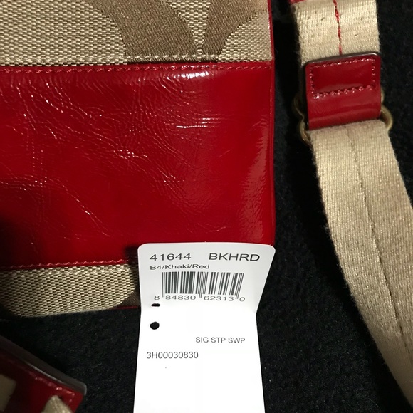 Coach Cross Body Swingpack - Picture 3 of 5